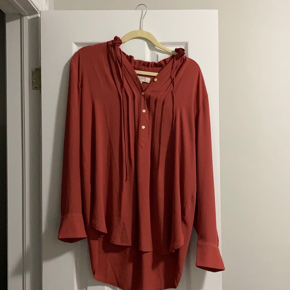 Size Medium Loft Tunic Top